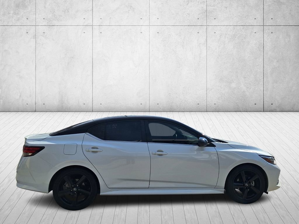 Used 2023 Nissan Sentra SR w/ Trunk Package image 6