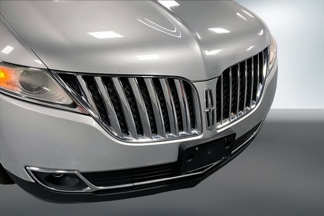 Used 2013 Lincoln MKX FWD image 27