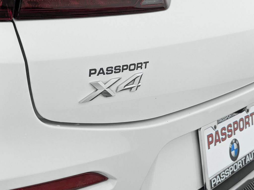 Used 2021 BMW X4 xDrive30i image 11