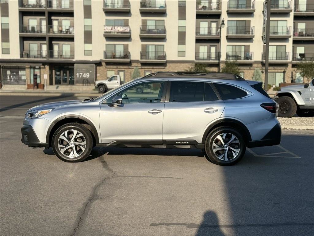Used 2022 Subaru Outback Limited AWD/4WD image 4