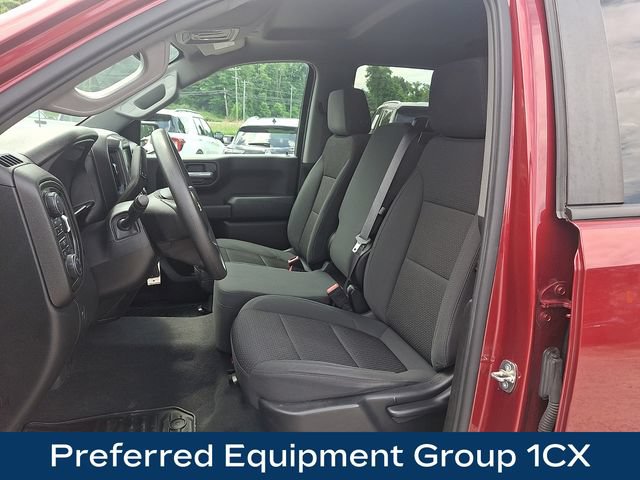 Used 2020 Chevrolet Silverado 1500 Custom w/ Custom Value Package AWD/4WD image 2