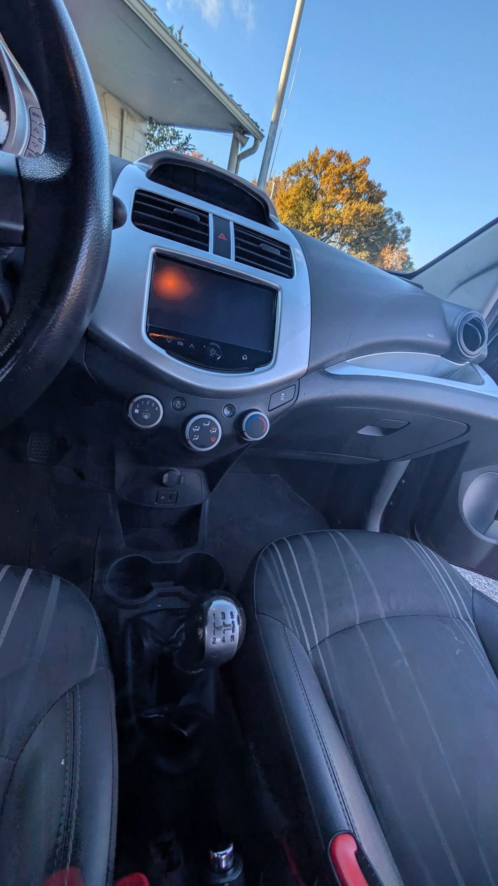 Used 2015 Chevrolet Spark LT image 16