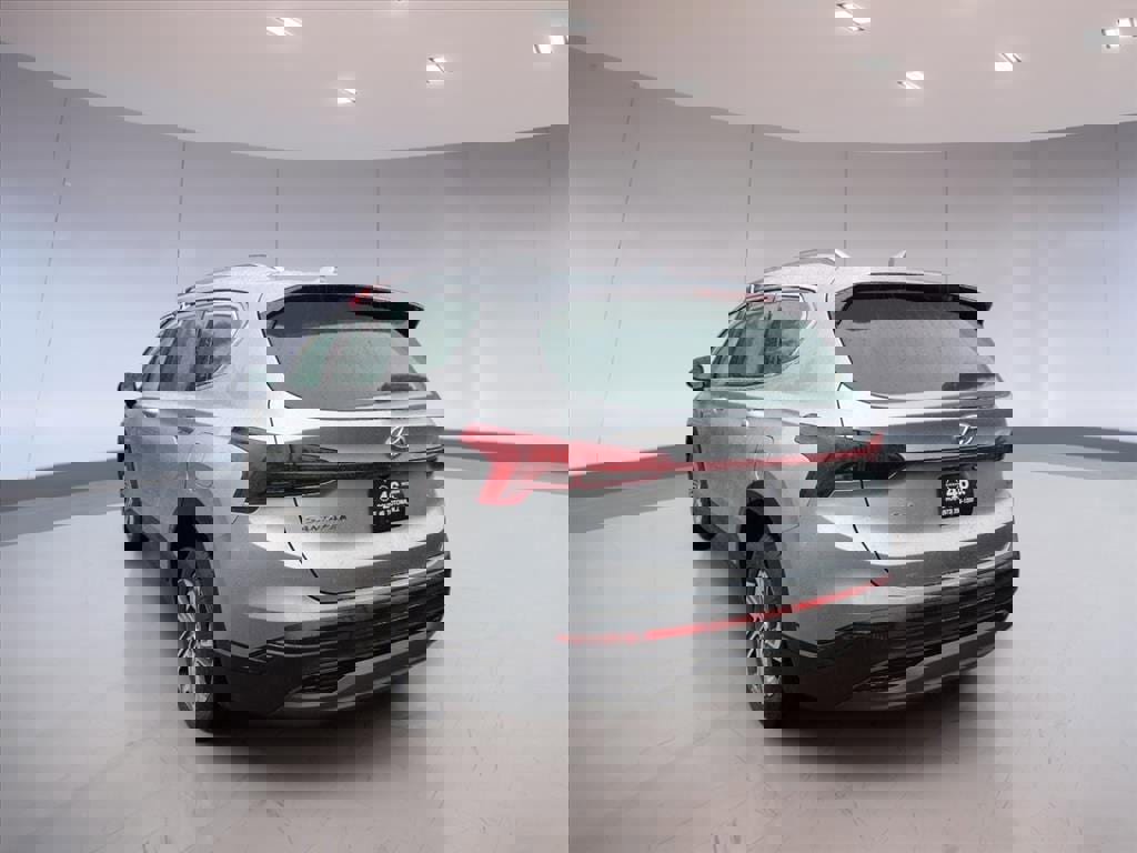 Used 2023 Hyundai Santa Fe SEL image 3