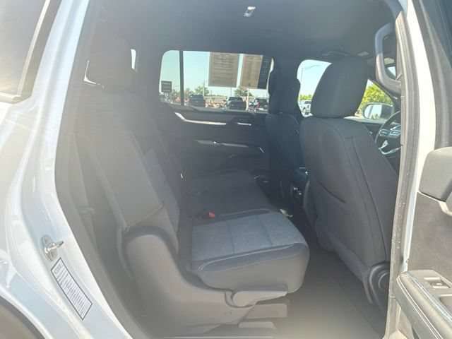 Certified 2025 GMC Acadia Elevation FWD image 32