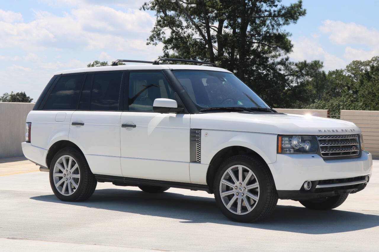 Used 2011 Land Rover Range Rover Supercharged AWD/4WD image 3