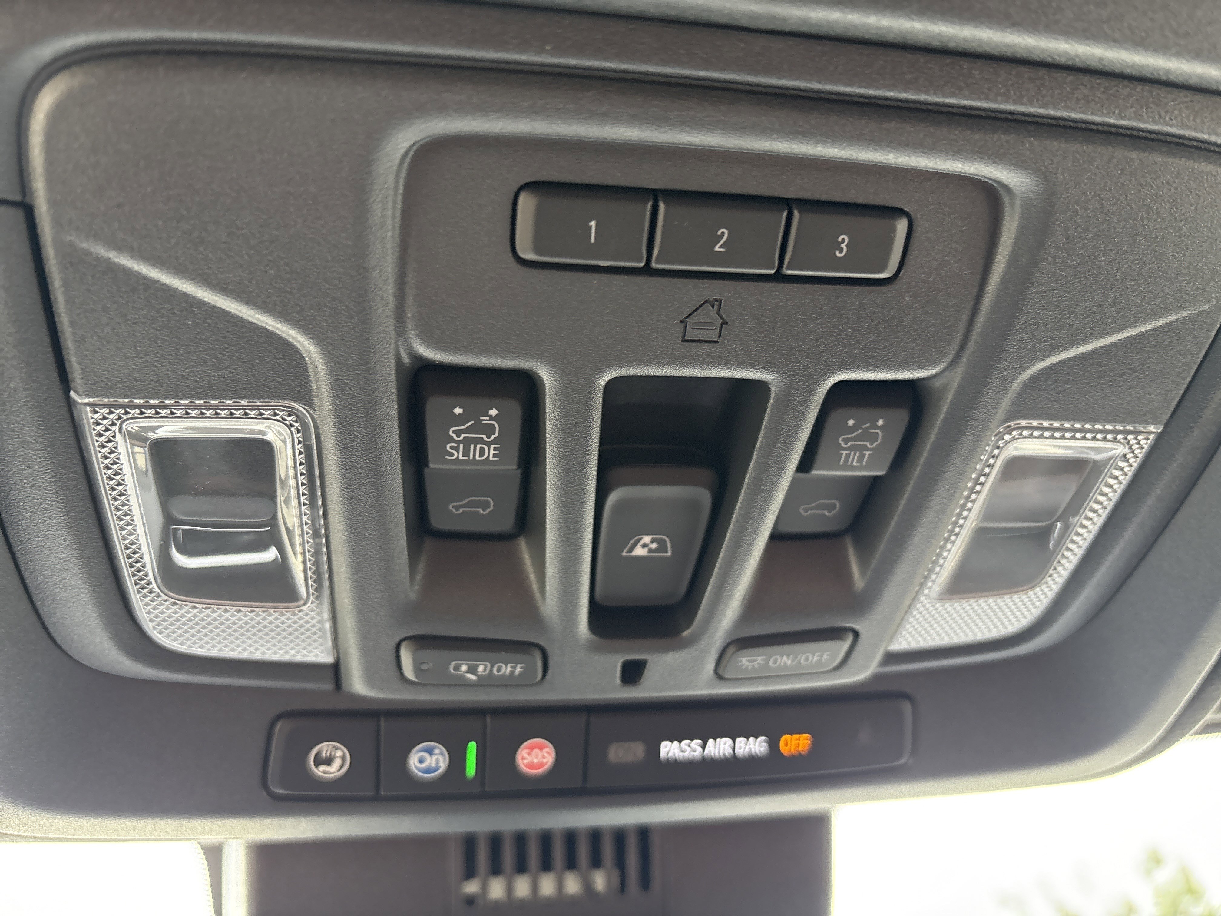 Used 2025 GMC Sierra 3500 Denali Ultimate AWD/4WD image 25