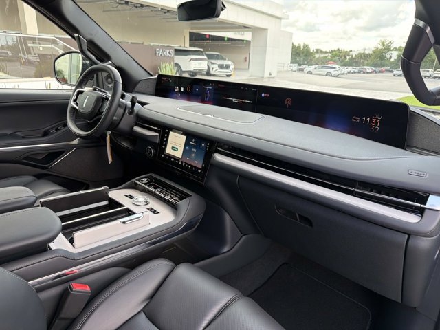 New 2026 Lincoln Navigator Reserve w/ Jet Appearance Package AWD/4WD image 18