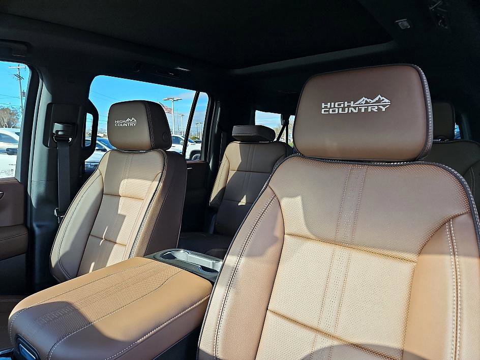 New 2026 Chevrolet Suburban High Country w/ Sun And Tow Package image 16