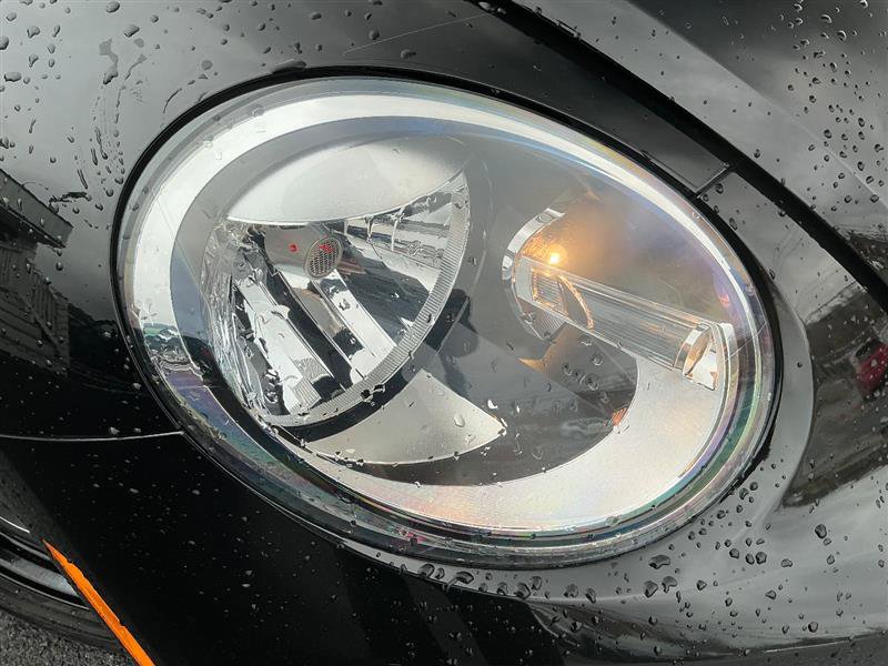 Used 2015 Volkswagen Beetle 1.8T image 11