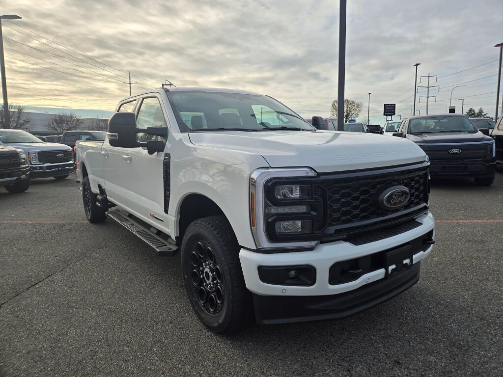 New 2025 Ford F350 Lariat w/ Lariat Ultimate Package AWD/4WD image 3