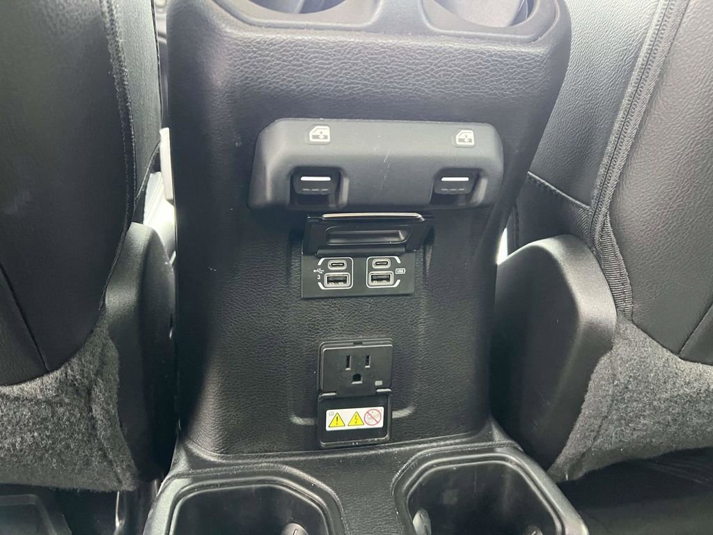 Certified 2020 Jeep Gladiator Overland image 19