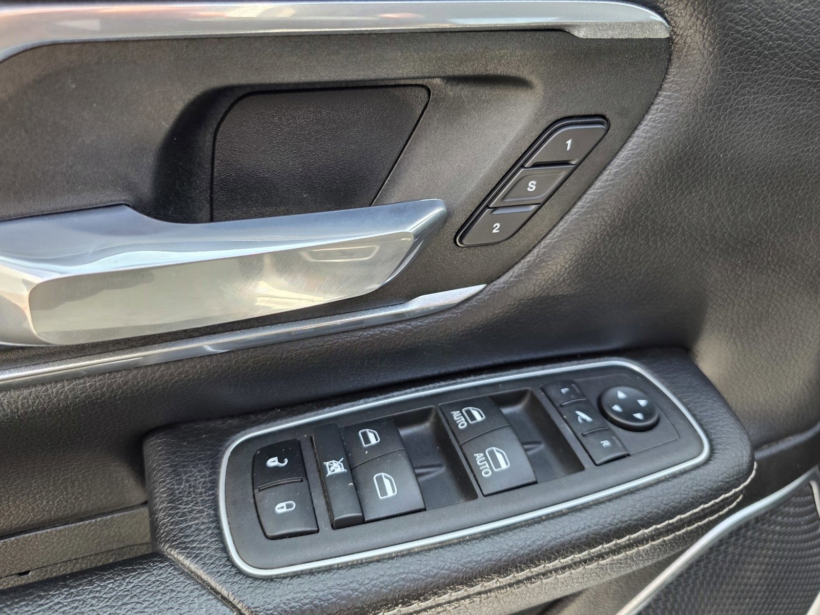 Used 2022 RAM 1500 Laramie image 21