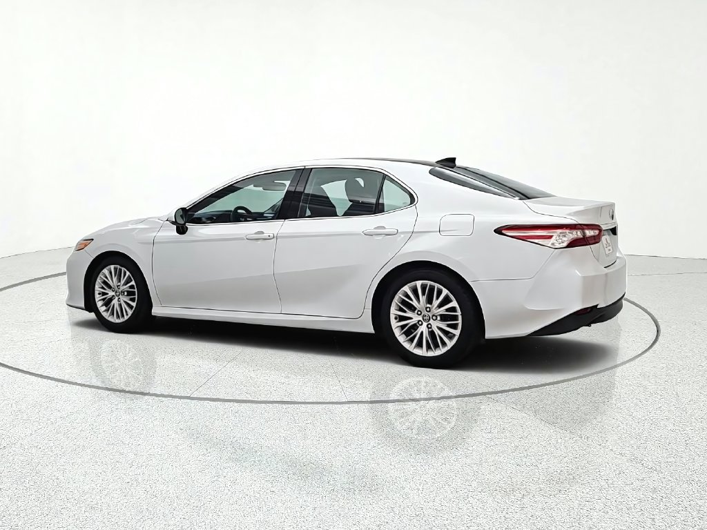 Used 2018 Toyota Camry XLE w/ Audio Package FWD image 5
