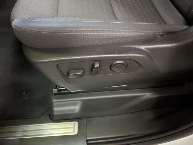 Used 2025 Chevrolet Silverado 2500 LT w/ Convenience Package image 54