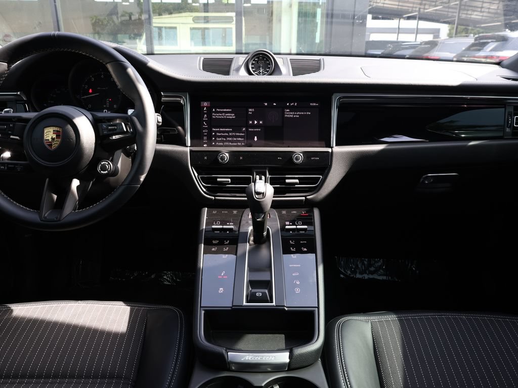 Used 2025 Porsche Macan Turbo AWD/4WD image 24