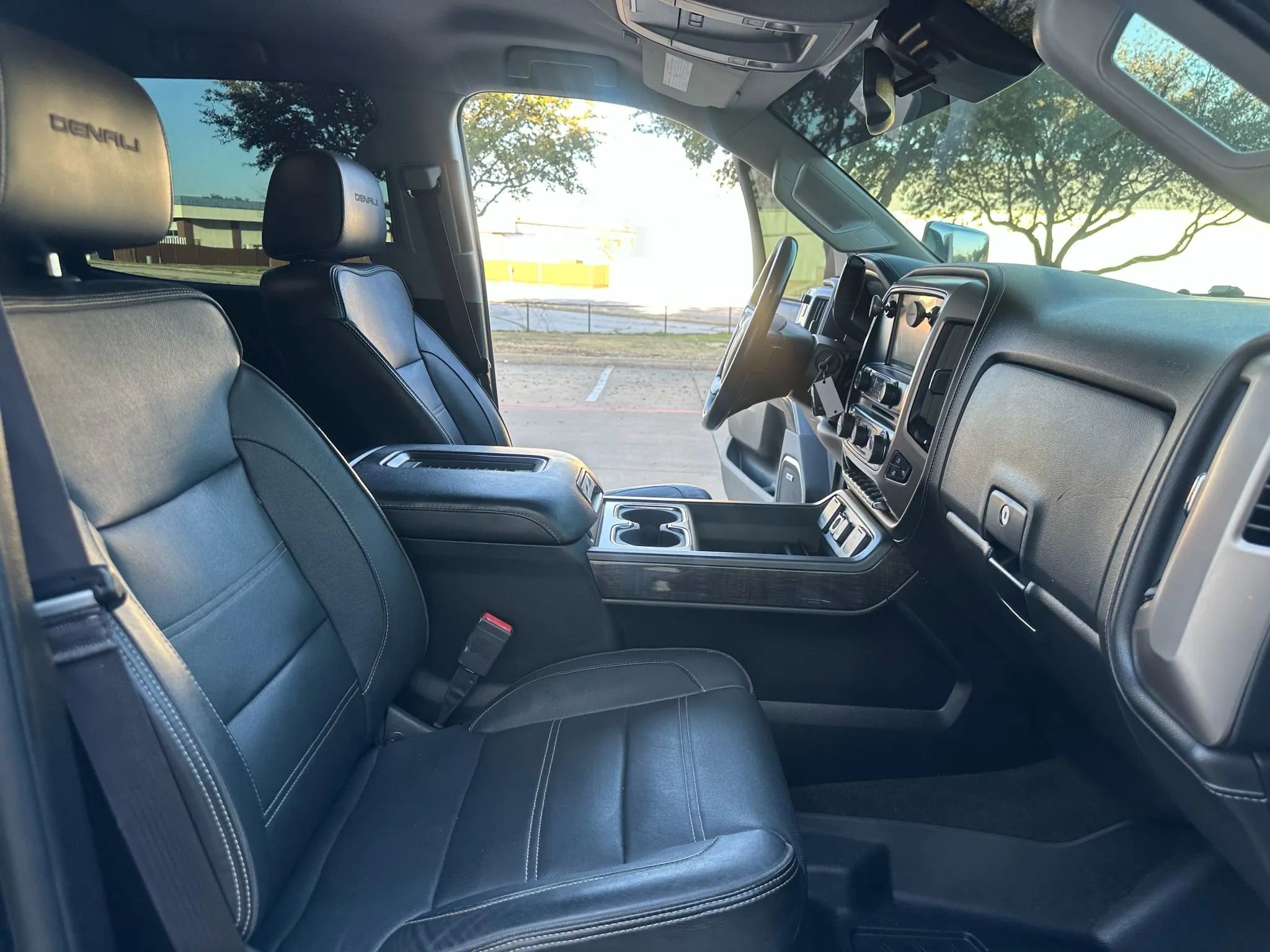 Used 2016 GMC Sierra 2500 Denali w/ Duramax Plus Package image 24