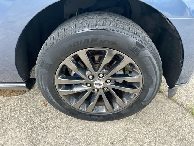Used 2019 Ford Expedition Limited w/ Equipment Group 301A AWD/4WD image 54