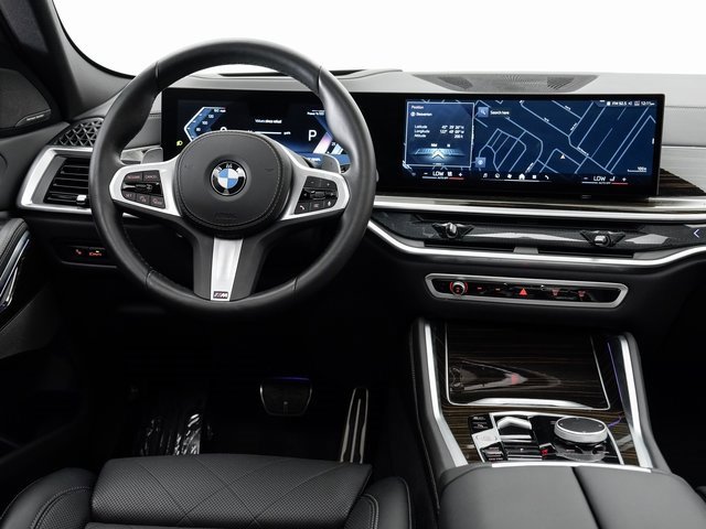 Used 2025 BMW X6 xDrive40i w/ Climate Comfort Package image 16