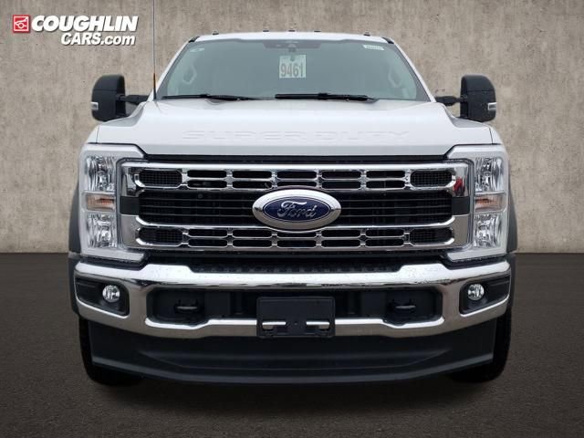 New 2026 Ford F550 4x4 Crew Cab image 2