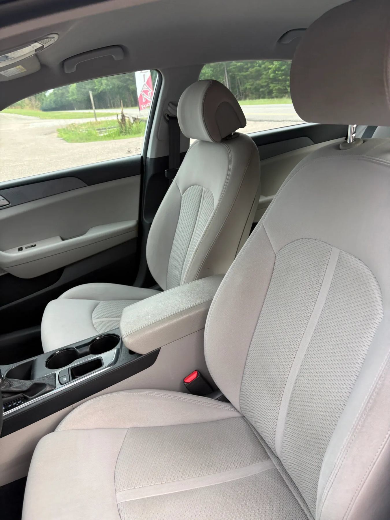 Used 2017 Hyundai Sonata SE FWD image 11