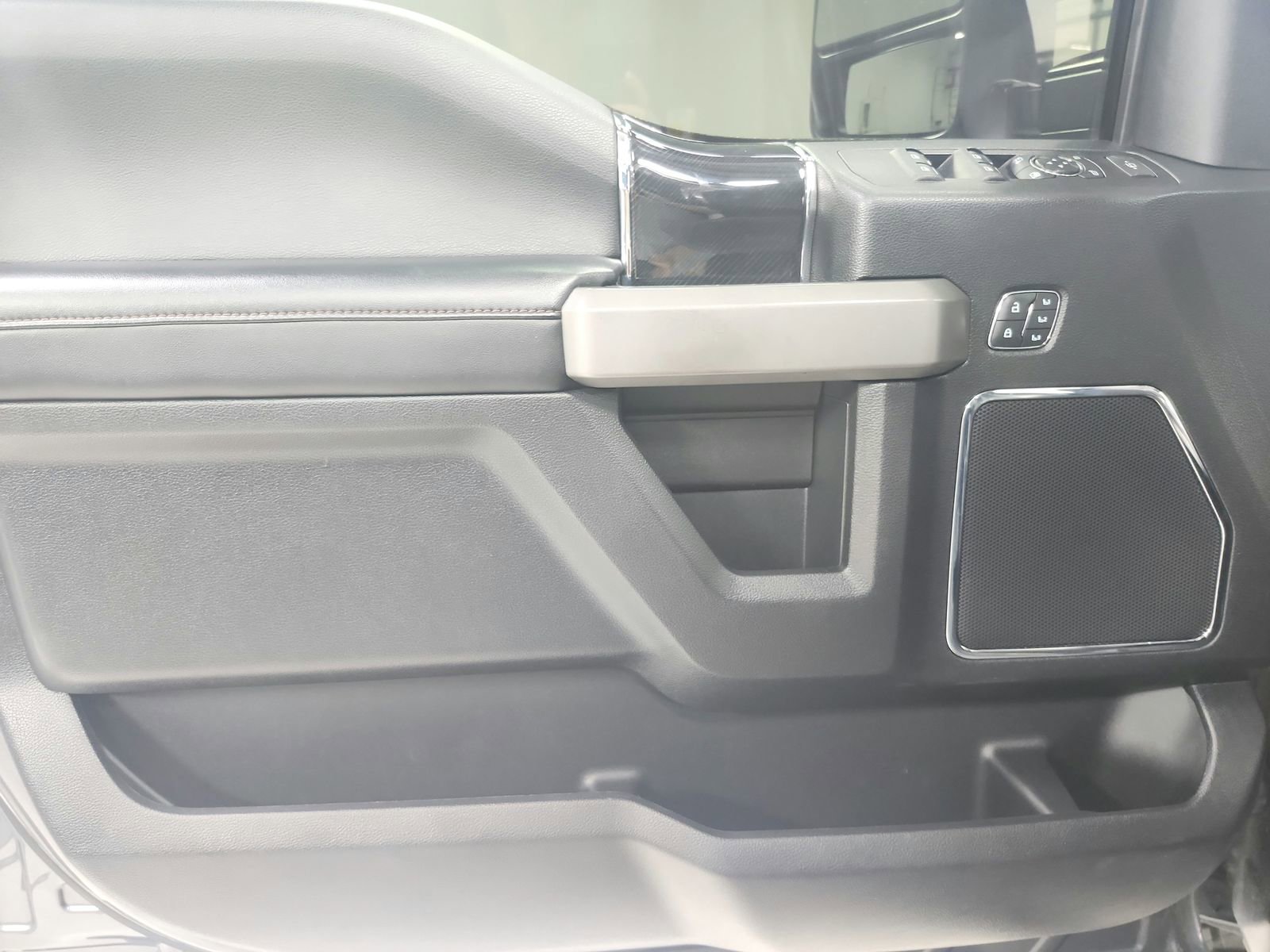 Used 2021 Ford F250 Platinum AWD/4WD image 34
