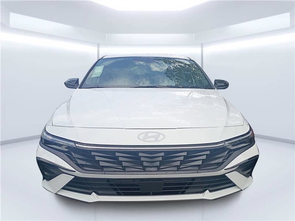 Used 2026 Hyundai Elantra Sport FWD image 6