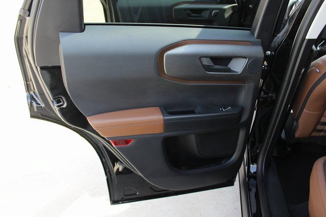 New 2025 Ford Bronco Sport Outer Banks w/ Outer Banks Tech Package+ AWD/4WD image 8