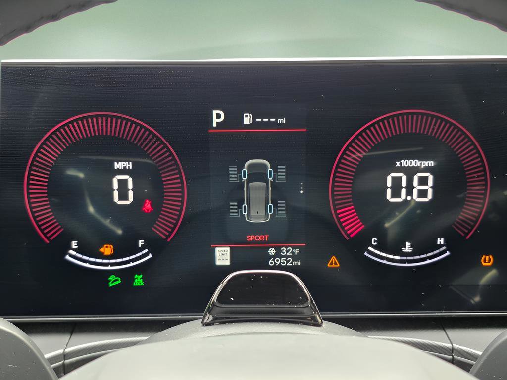 Certified 2025 Hyundai Santa Fe SEL image 28