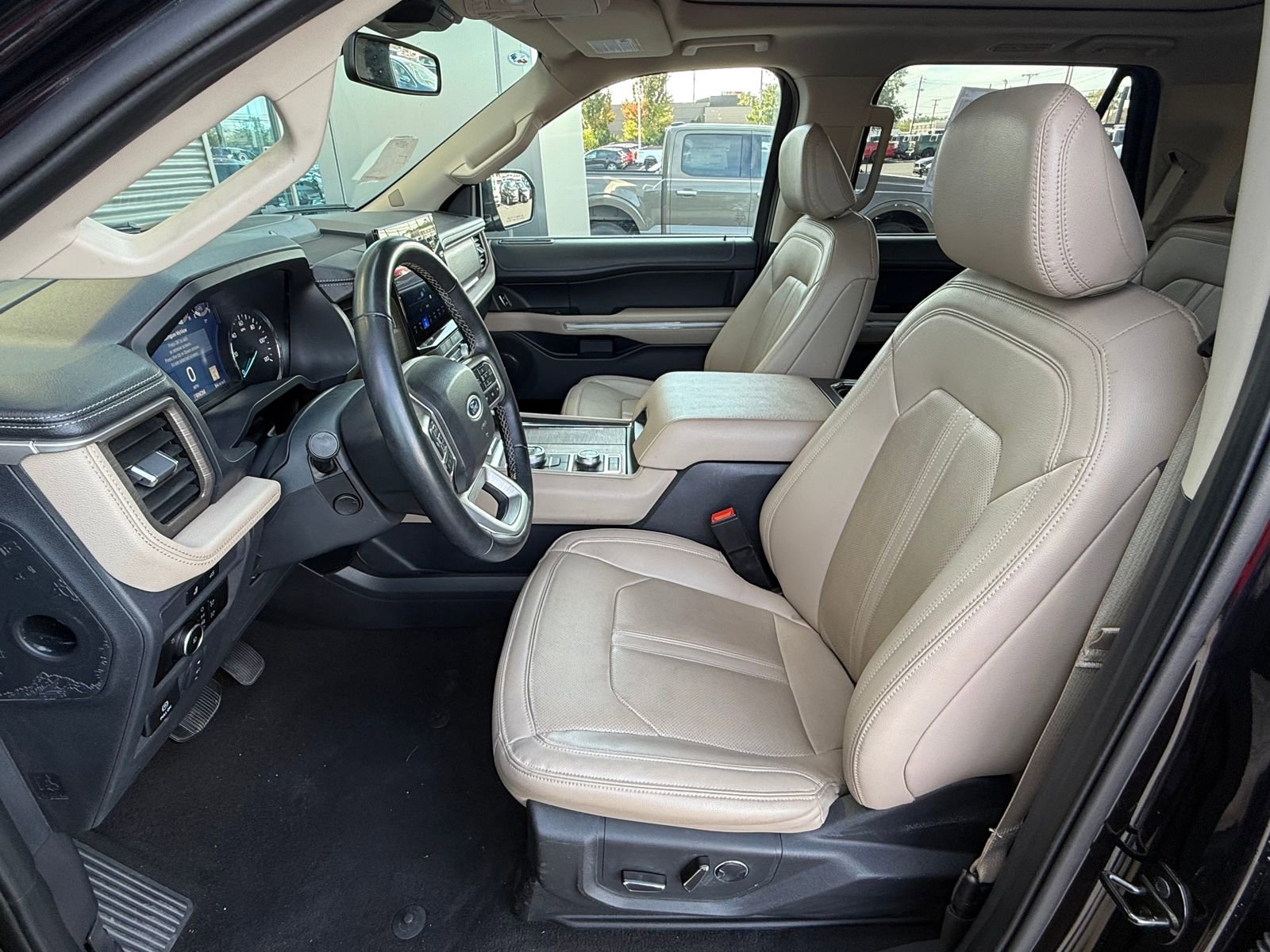 Certified 2024 Ford Expedition Limited image 11