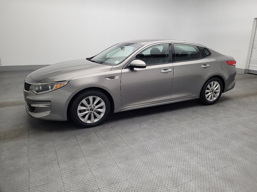 Used 2016 Kia Optima EX image 2