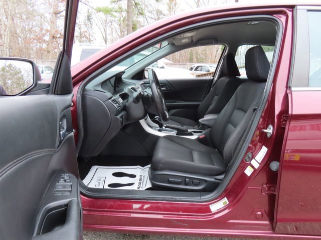 Used 2015 Honda Accord Sport image 18
