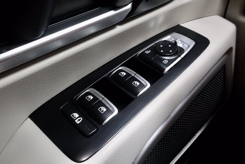 Used 2022 Kia Telluride S AWD/4WD image 26