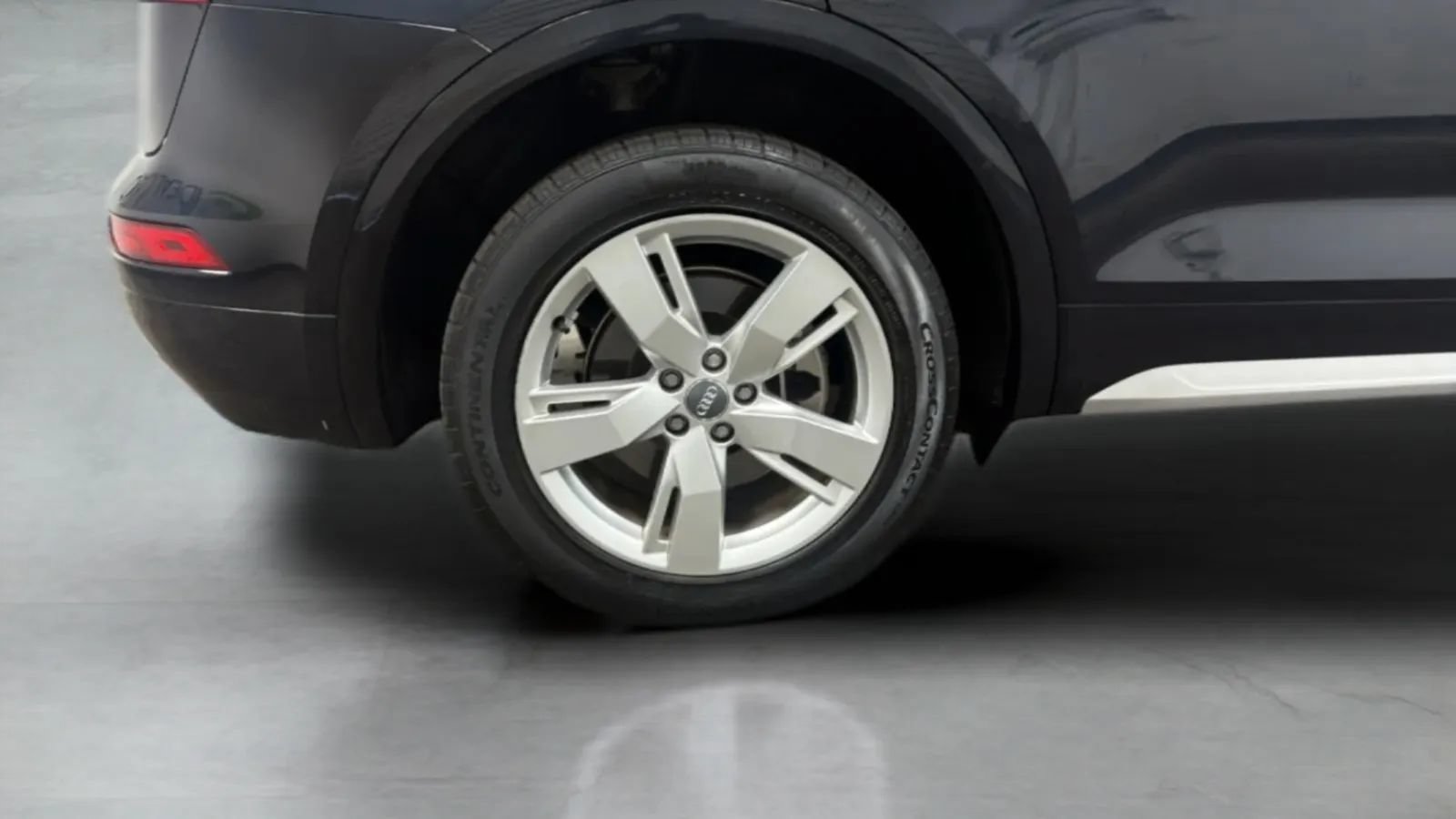 Used 2018 Audi Q5 2.0T Premium Plus w/ Premium Plus Package AWD/4WD image 27