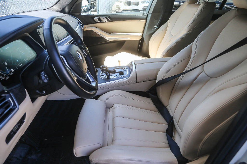 Used 2022 BMW X5 xDrive45e w/ Premium Package AWD/4WD image 14