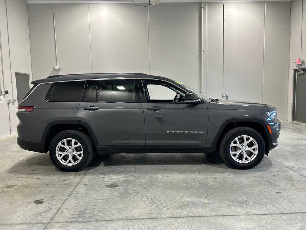 Certified 2022 Jeep Grand Cherokee L Limited w/ Trailer Tow Group (B) AWD/4WD image 5