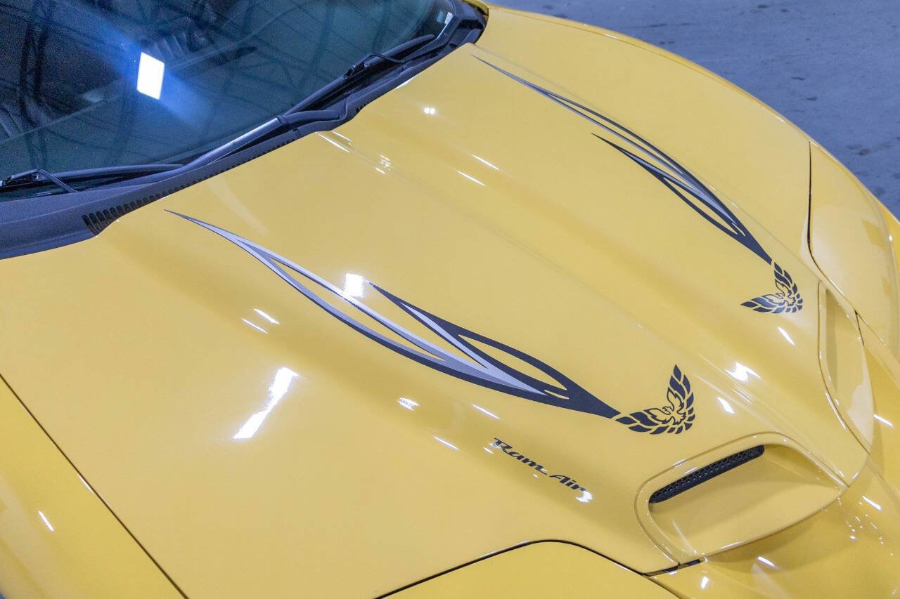 Used 2002 Pontiac Firebird Trans Am image 30