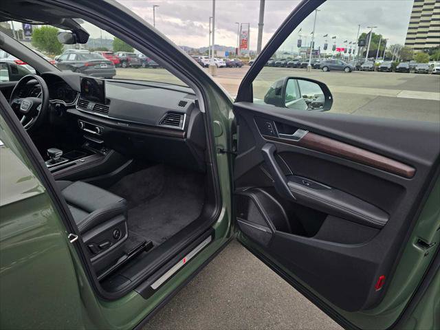 Used 2024 Audi Q5 2.0T Premium Plus w/ Premium Plus Package image 12