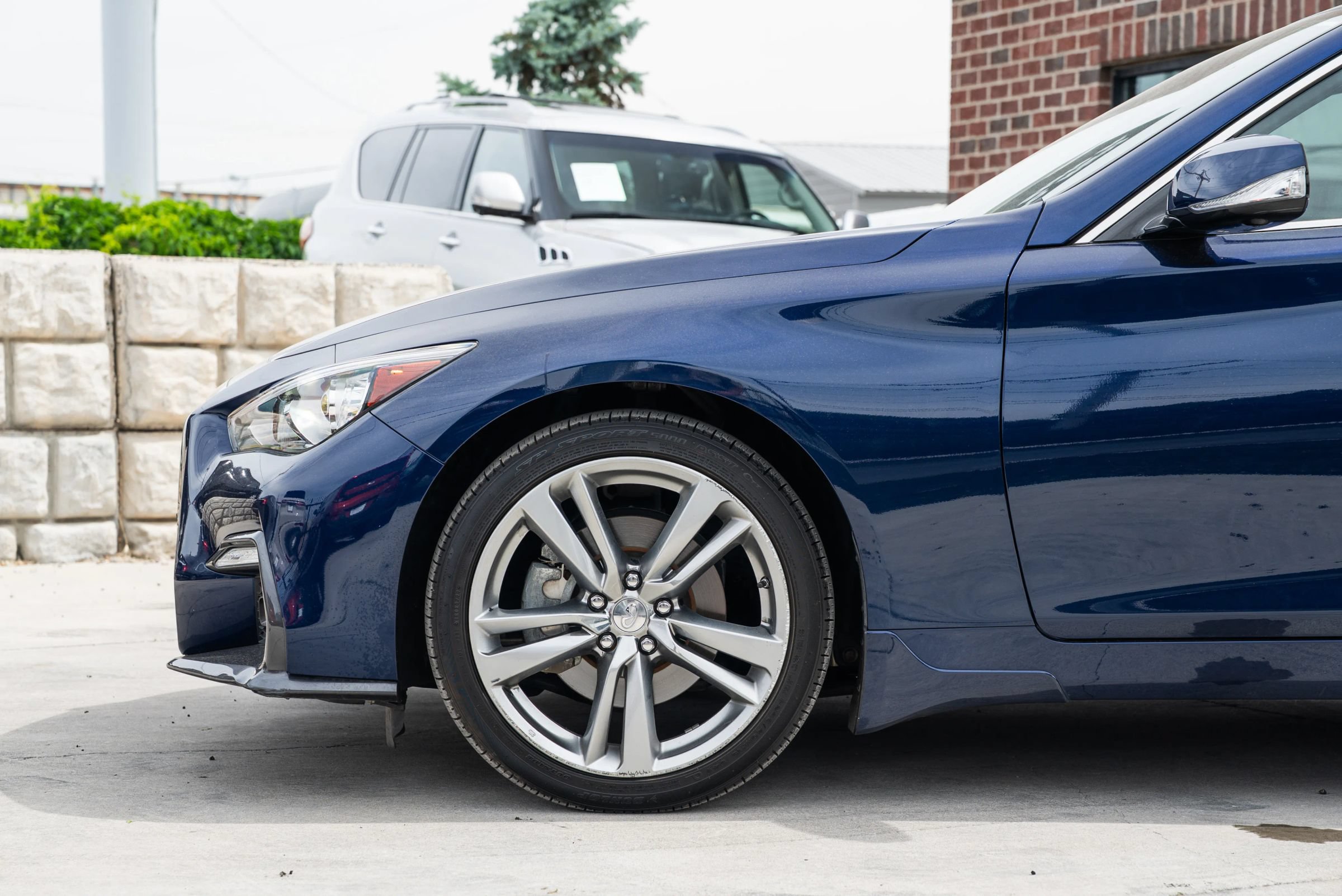 Used 2021 INFINITI Q50 Signature Edition w/ Cargo Package AWD/4WD image 4