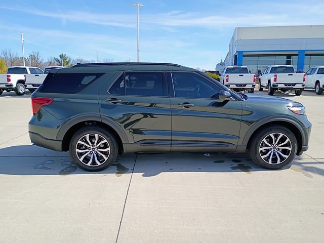 Used 2024 Ford Explorer ST-Line w/ Class IV Trailer Tow Package AWD/4WD image 15