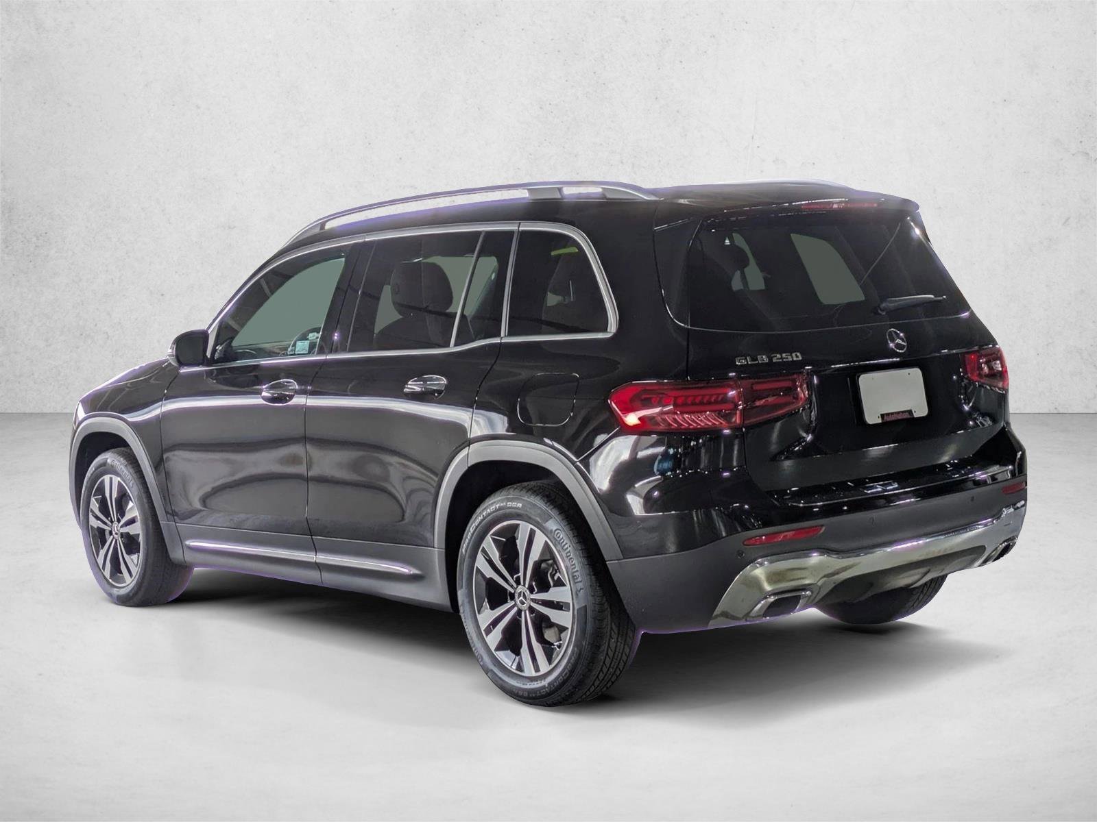 Certified 2025 Mercedes-Benz GLB 250 image 8