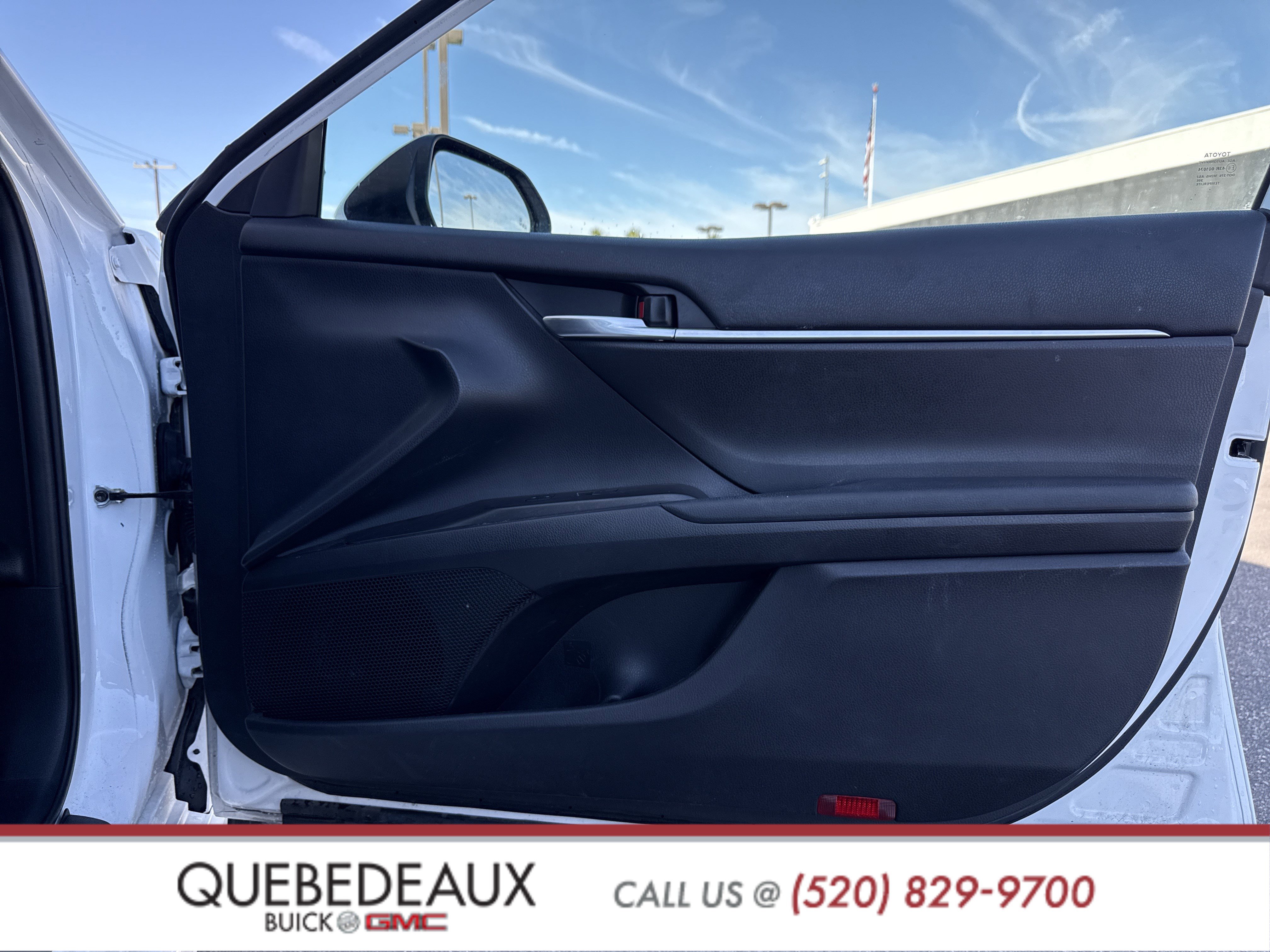 Used 2023 Toyota Camry SE image 29