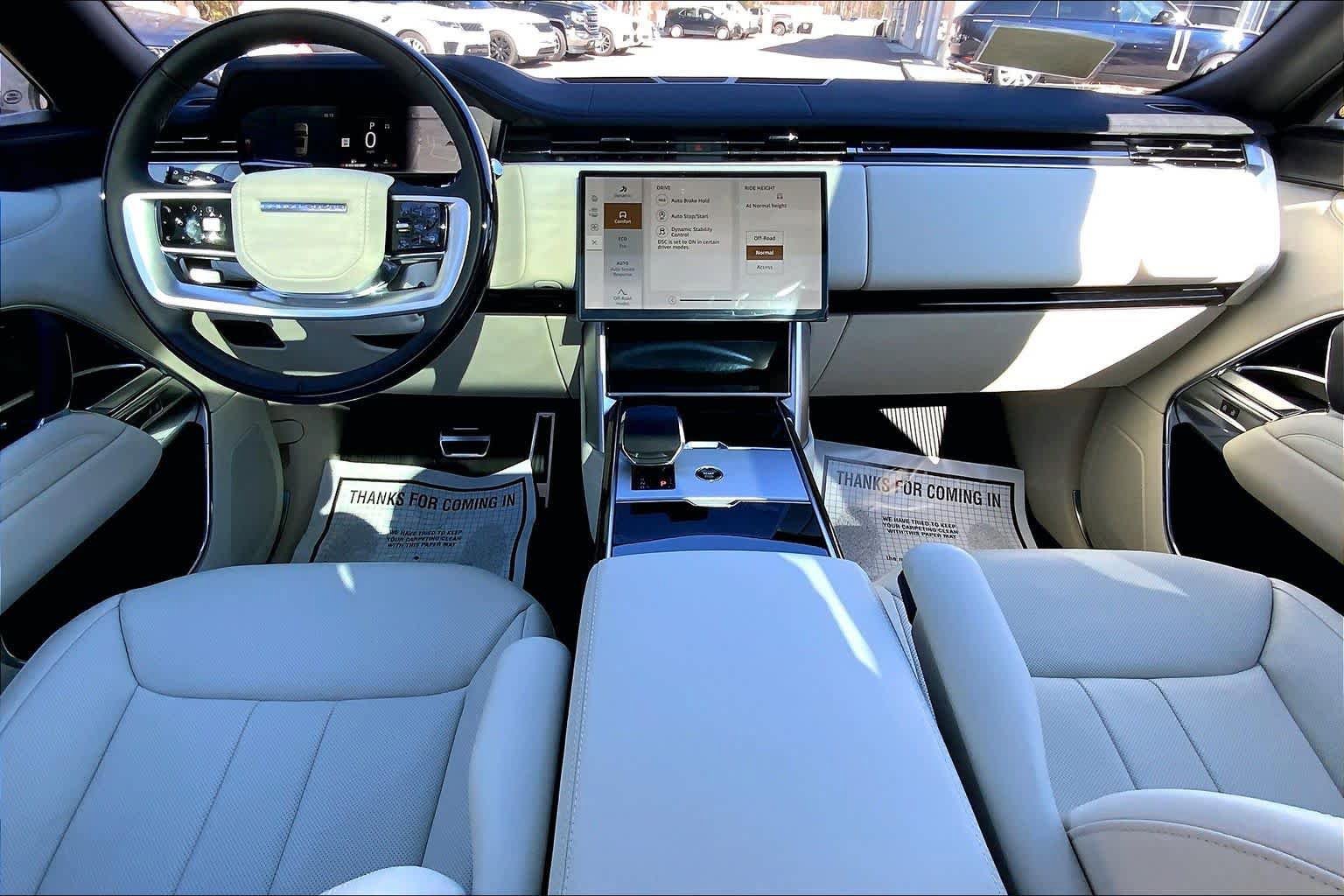 New 2026 Land Rover Range Rover SE image 6
