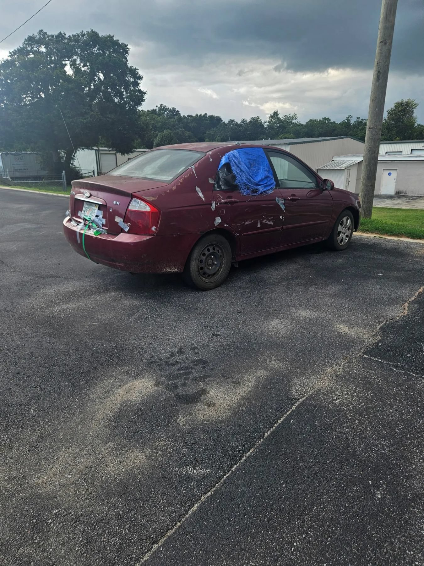 Used 2006 Kia Spectra FWD image 3