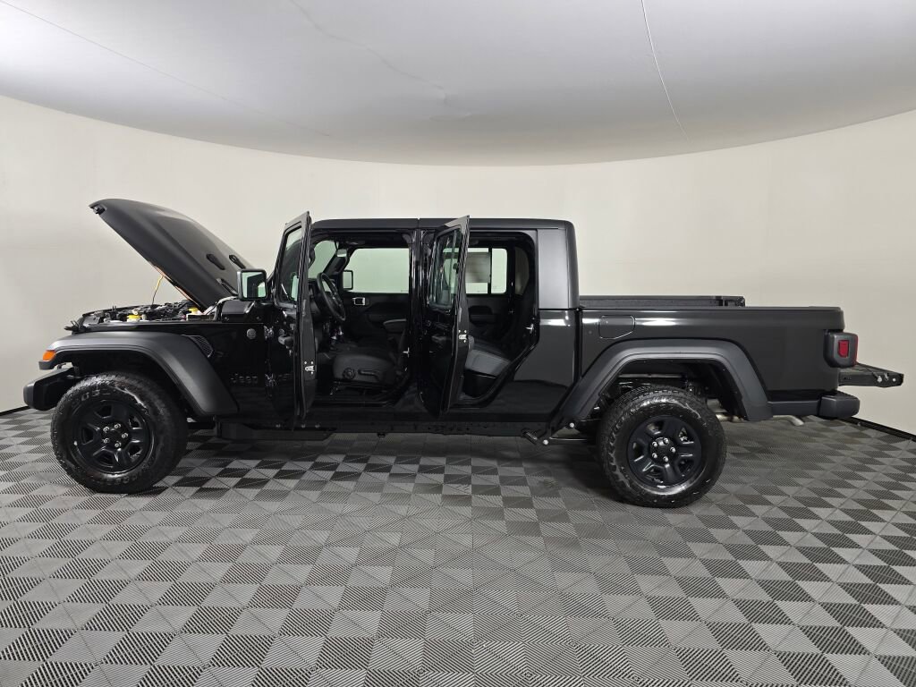 New 2026 Jeep Gladiator Sport image 16