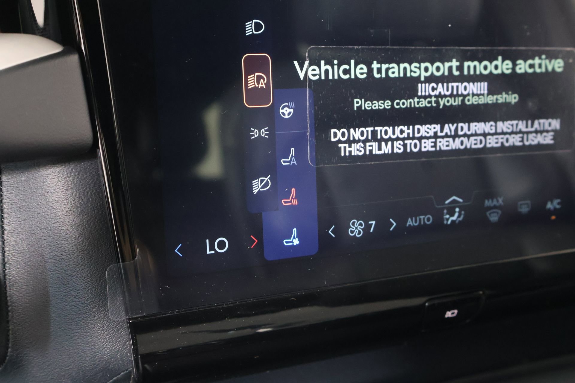 New 2026 Lincoln Navigator Reserve w/ Jet Appearance Package AWD/4WD image 7