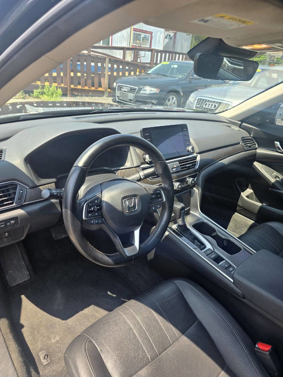 Used 2021 Honda Accord EX-L image 6