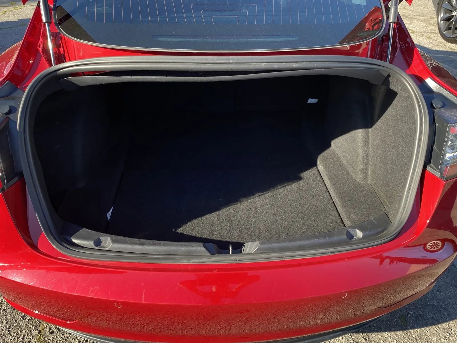 Used 2018 Tesla Model 3 Long Range RWD image 8