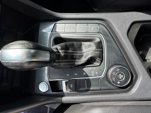 Used 2021 Volkswagen Tiguan SE R-Line AWD/4WD image 25