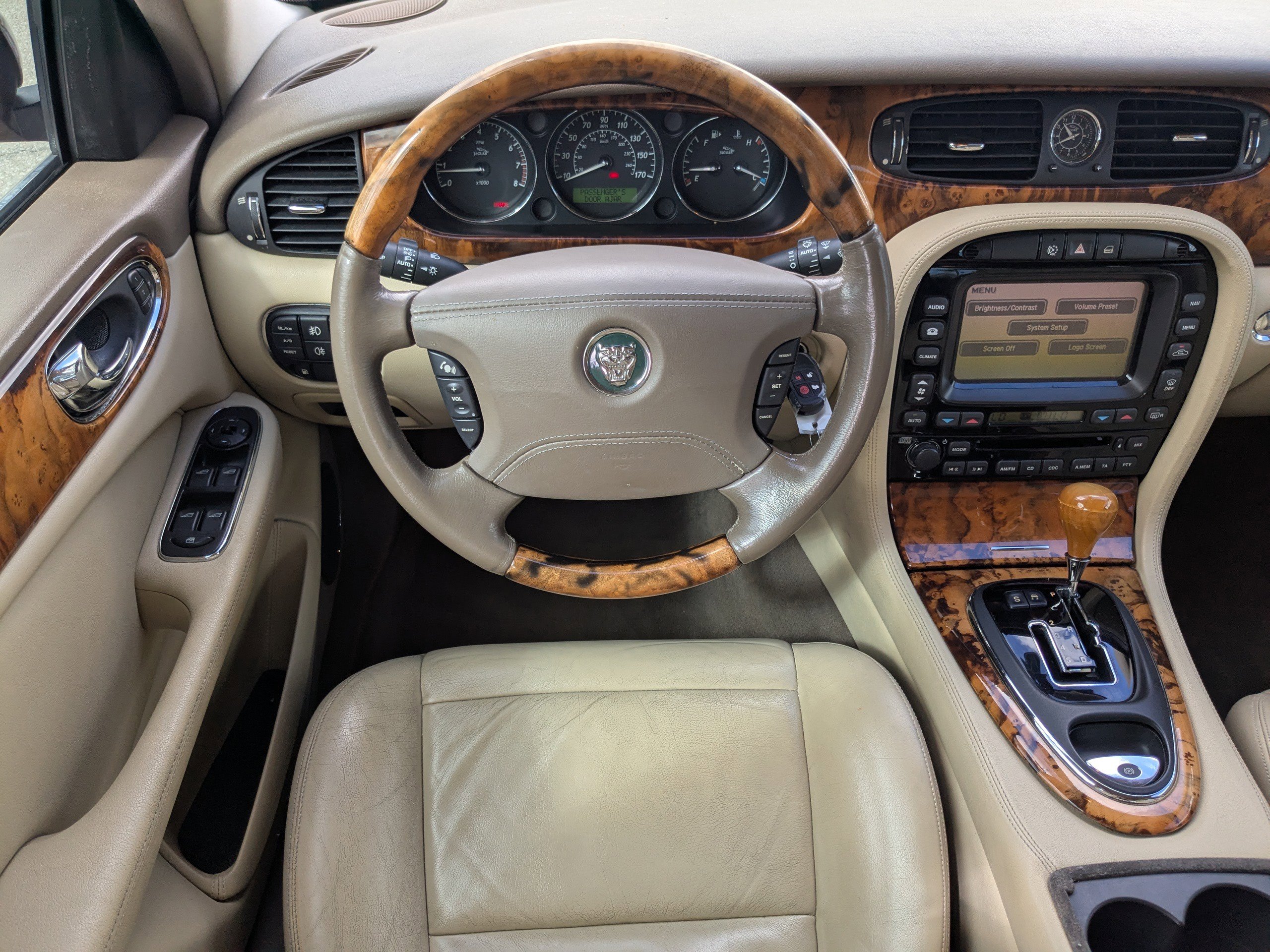 Used 2006 Jaguar XJ8 image 18