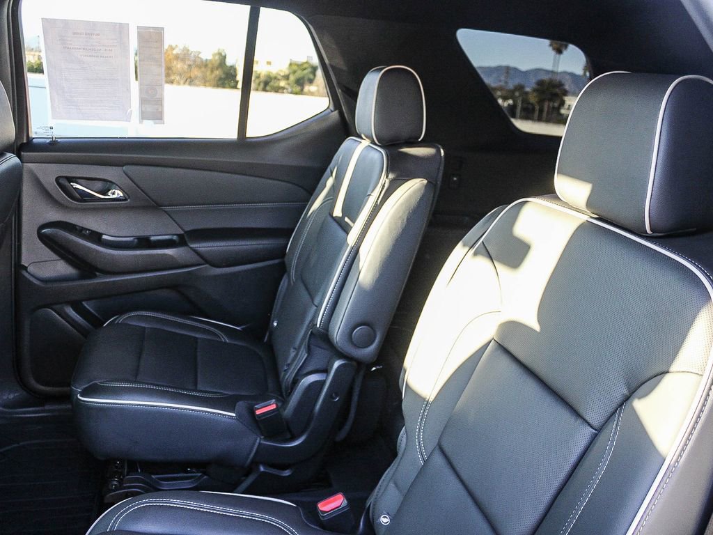 Used 2023 Chevrolet Traverse Premier w/ Redline Edition image 19